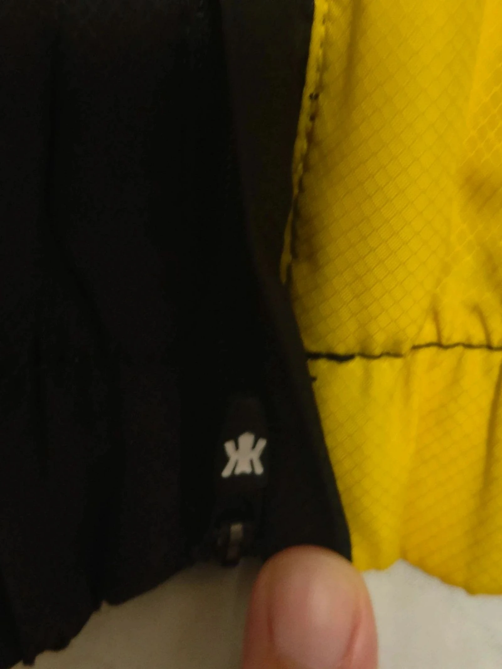 Bas de chándal Foot Korner Negro y Amarillo Talla S – photo 9